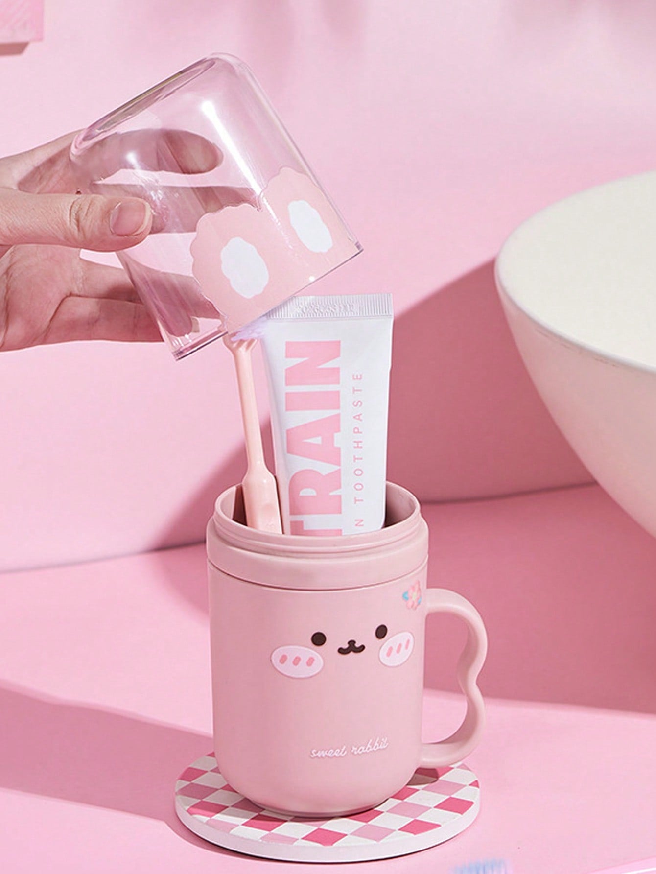 1 Set Cute Rabbit Design Travel Toothbrush Holder & Rinse Cup- Portable Plastic Toothpaste Cup, Bathroom Gargle Cup, Space-Saving Personal Hygiene Solution For Business Travel And Vacation
