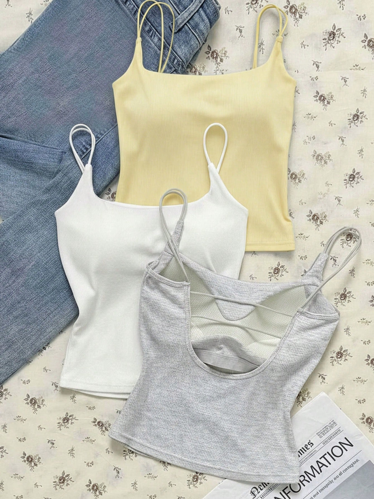 Tseoso 3 Packs Women's Ribbed Camisole Tops With Built-In Padded Bra,White And Yellow,Summer,Casual,Gym Versatile Tank Tops For Sports,Streetwear & School