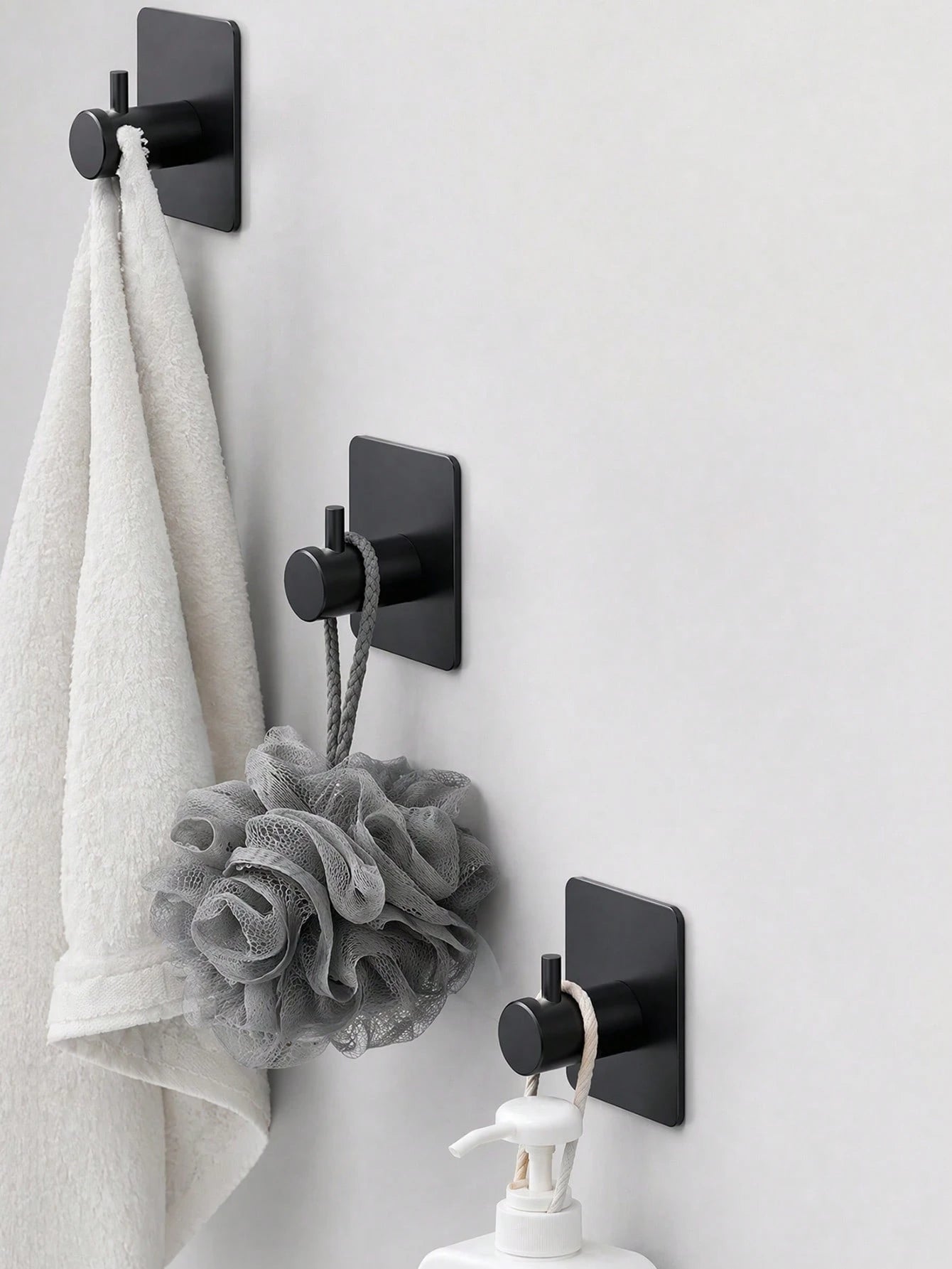 1/2/4pcs Square Adhesive Hooks, No Drilling Wall Mounted Towel Hooks, Hanger Rack, Shower Organizer, Essential For Home & Apartment, Bathroom & Kitchen Storage Bathroom Accessories