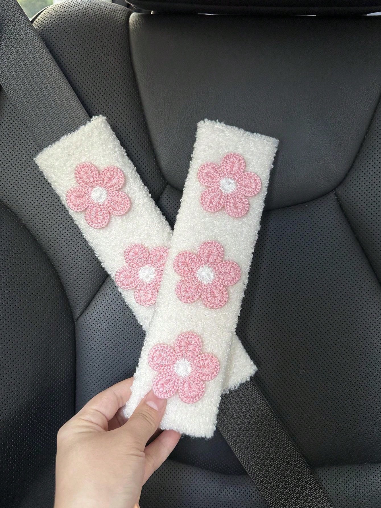 1/2pcs Car Seat Belt Wool Flower Protector Cover