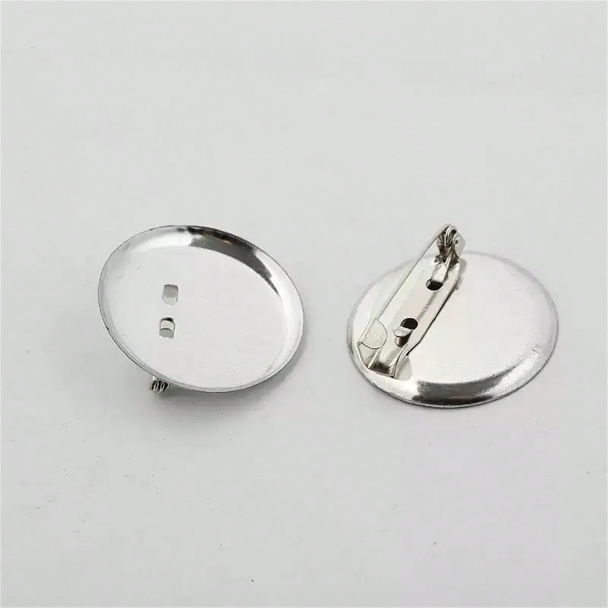 1/2pcs Creative Cartoon Pin Set:Unique Alloy Pins That Exude Youthful Energy;Suitable For Both Men And Women;Perfect For Travel,Campus,Daily Outfits