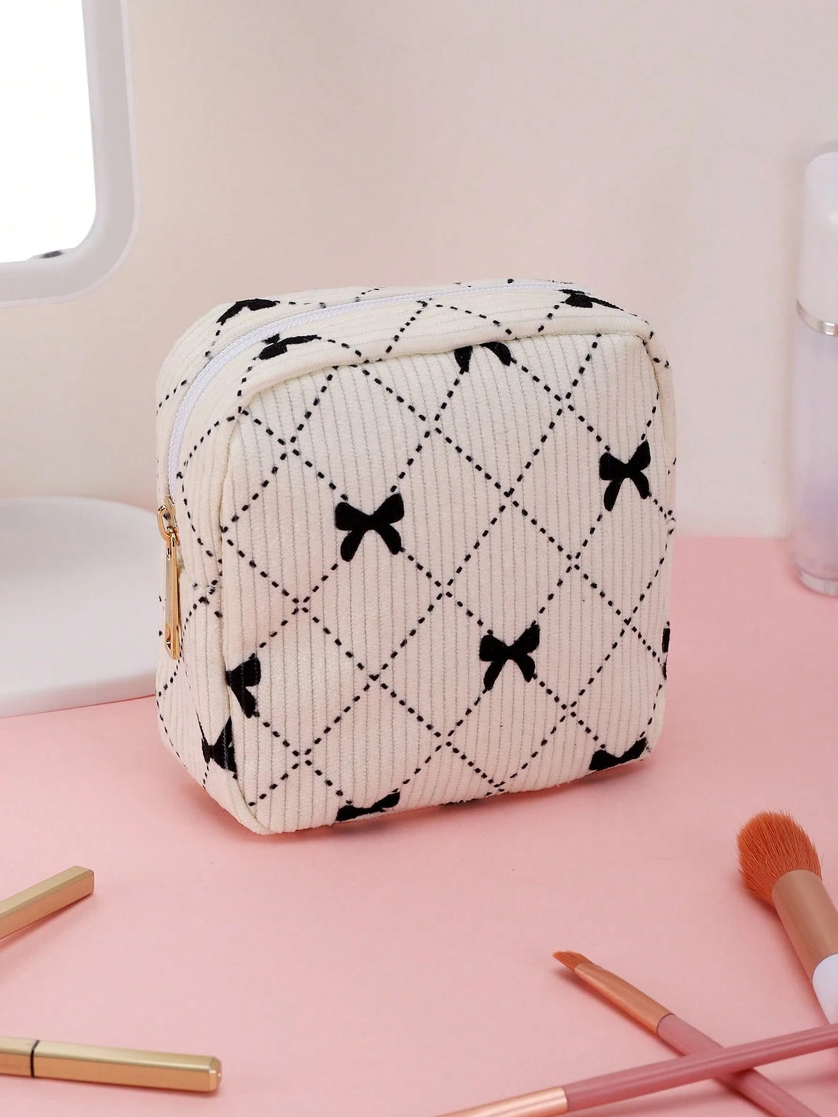 1/2pcs Square Corduroy Makeup Bag Storage Pouch, Flat Toiletry Bag Makeup Storage Bag, Travel Makeup And Toiletry Bag. It Can Be Used For Storing Cosmetics, Stationery, Or As A Multifunctional Everyda