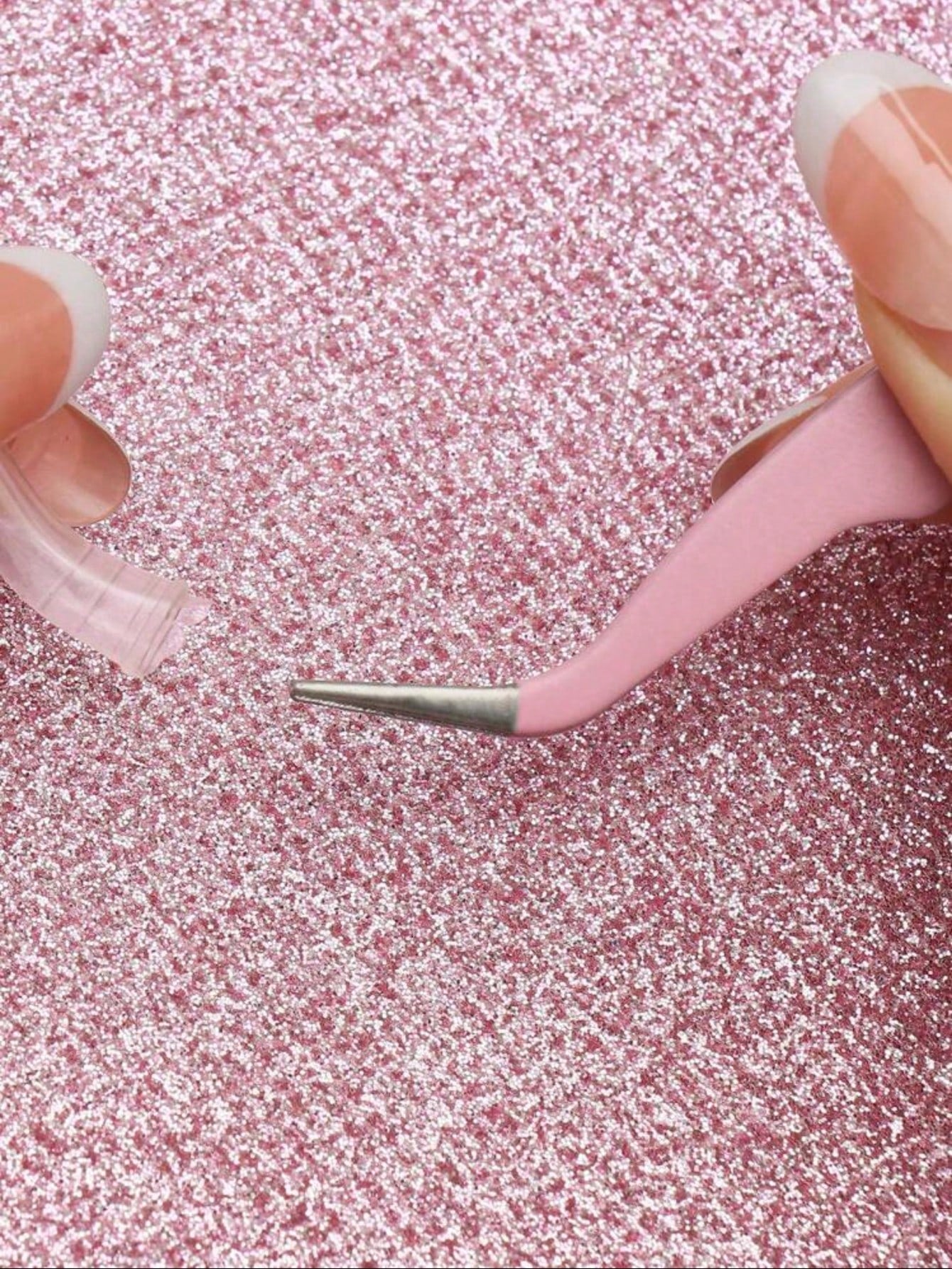 1-5pcs Pink Minimalist Eyelash Tweezers, Straight & Angled Tips, Two Styles Available, Finely Designed To Meet Various Needs. Thickened Steel Material, High Hardness, Good Elasticity, Durable. Comes W