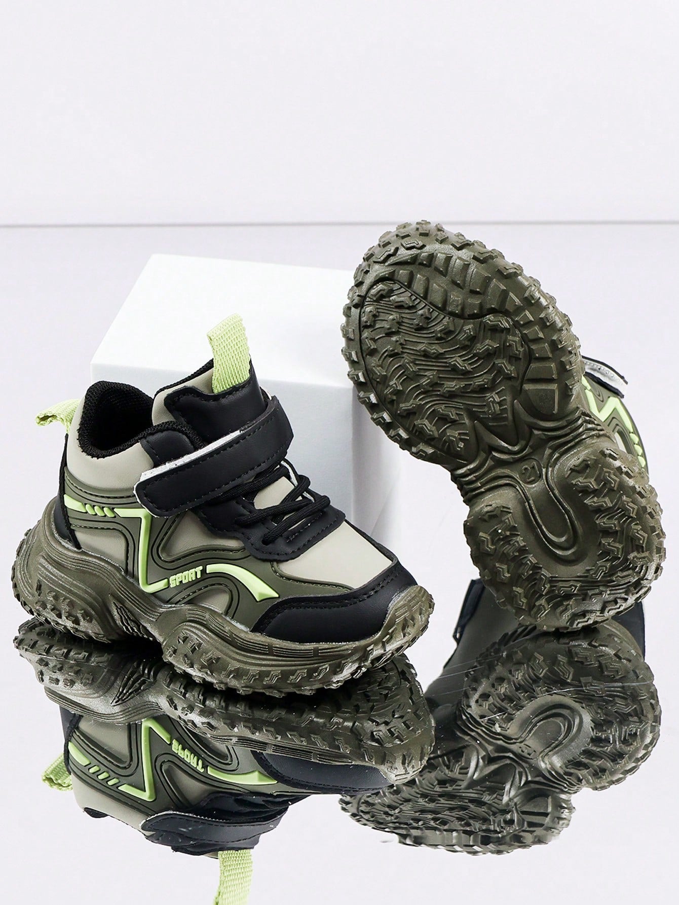 1 Pair Baby Sports Shoes Spring Autumn Fashion New Children's White Sneakers Soft Sole Anti-Slip Boys Casual Board Shoes Infant Breathable Shoes Soft Upper Breathable Sports Shoes, Suitable For Boys A