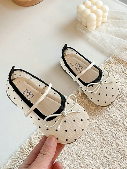 1 Pair Girls Fireworks Mesh Hollow Out Soft Sole Flat Shoes, Toddler/Kids Fashion Hollow Out Sandals Casual Shoes, Bow Knot Hanfu Shoes, Spring/Summer Style (Please Purchase According To Size Chart In