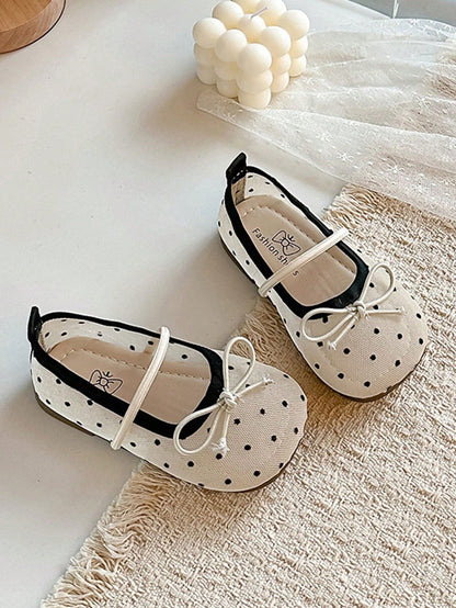 1 Pair Girls Fireworks Mesh Hollow Out Soft Sole Flat Shoes, Toddler/Kids Fashion Hollow Out Sandals Casual Shoes, Bow Knot Hanfu Shoes, Spring/Summer Style (Please Purchase According To Size Chart In