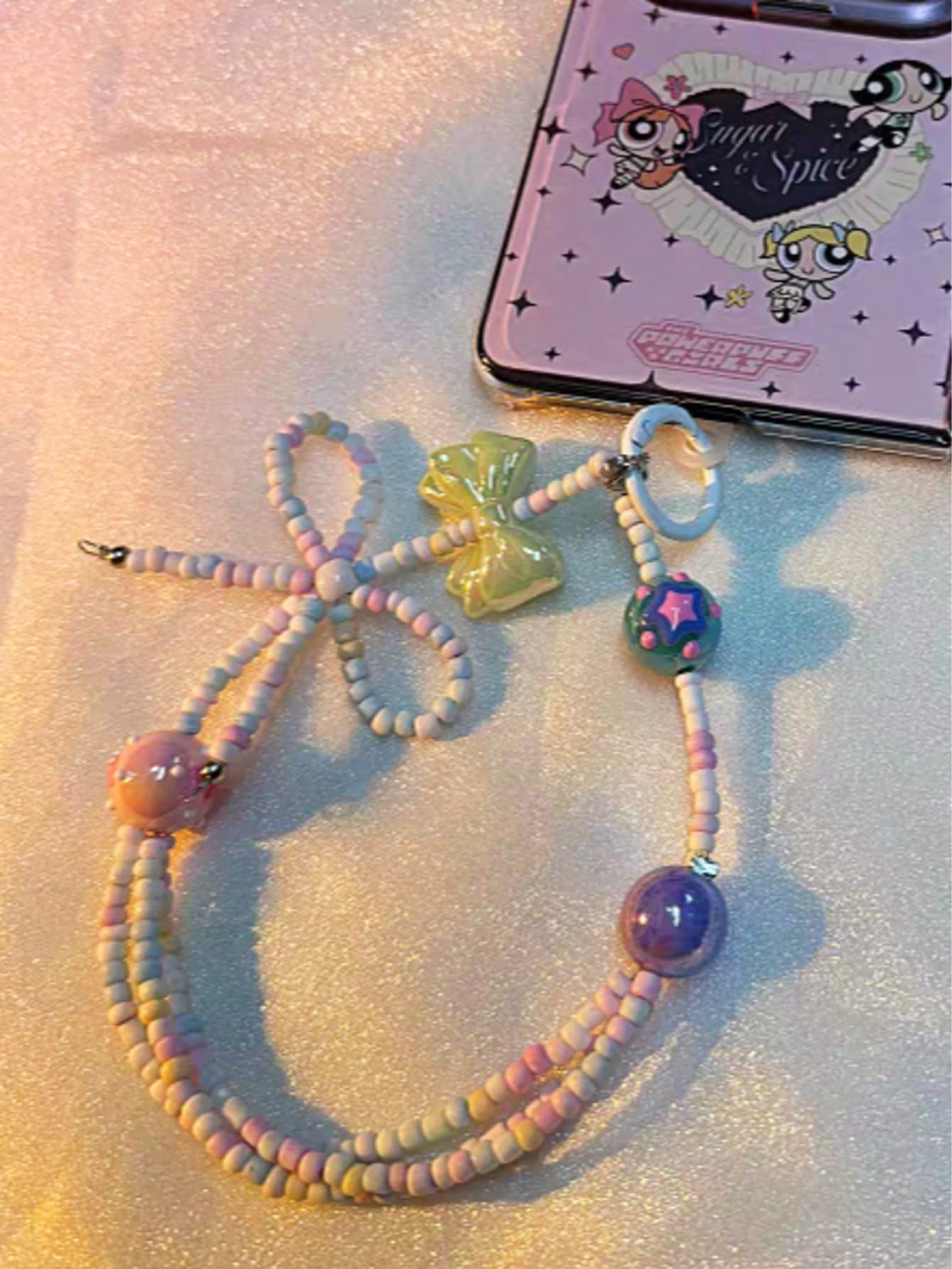 1 Piece Cute Bow Flower Y2K Beaded Mobile Phone Hanger String Simple Short Mobile Phone Headband Earrings Camera Chain Pendant Accessories Gift For Mother, Family, Friends Birthday, Festival Mobile Ph