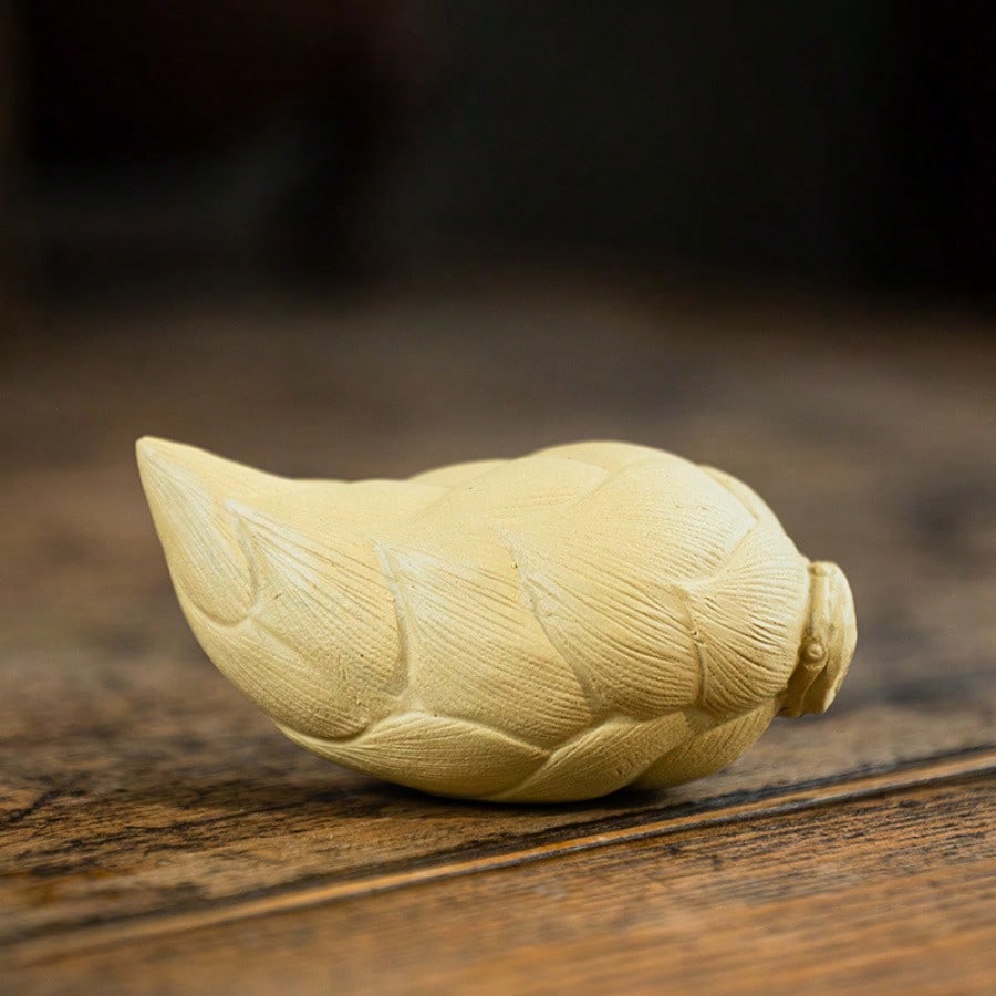 1 Piece Tea Pet Frog Ornament Handmade Simulation Potato Bamboo Shoot Garlic Persimmon Sculpture Tea Set Accessories