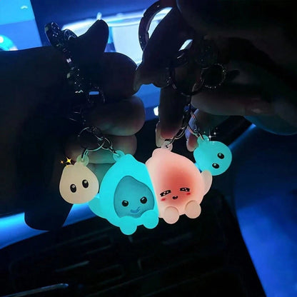 1 Set 4pcs/Pack Little Fireman Glow-In-The-Dark Magnetic Keychain Bag Charm, Cute 3D Exquisite High-End Women's Couple Accessory