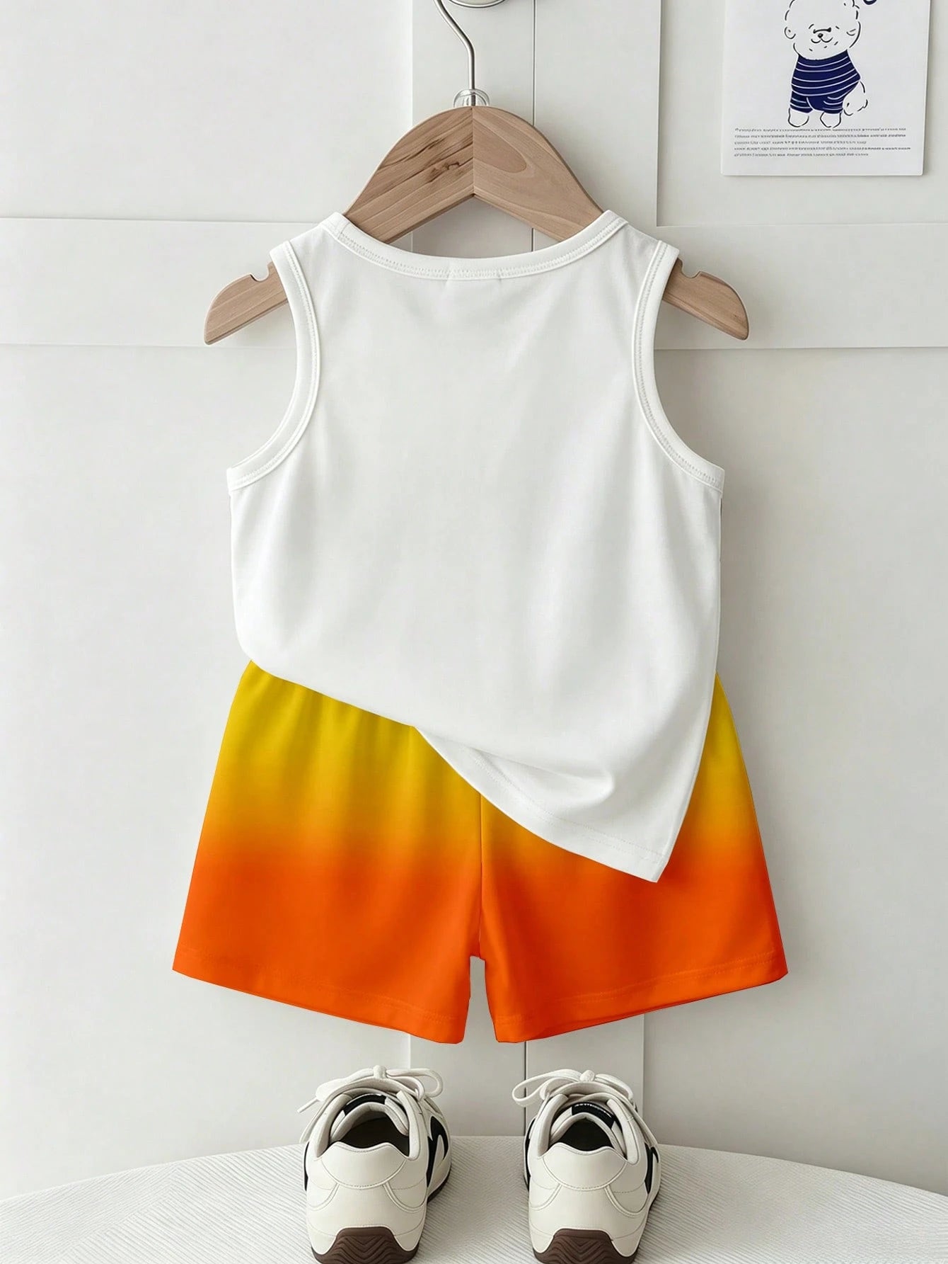 1 Set Baby Boy Summer Vacation Style Lively Casual Coconut Tree Print Top With Sunset Orange Gradient Print Shorts, Suitable For Outdoor Summer Wear