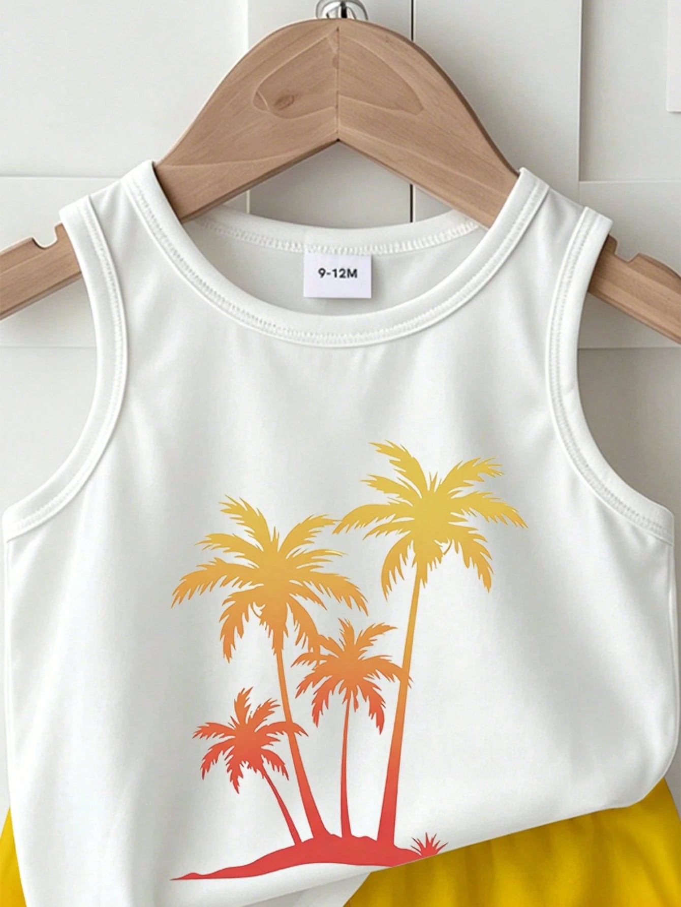 1 Set Baby Boy Summer Vacation Style Lively Casual Coconut Tree Print Top With Sunset Orange Gradient Print Shorts, Suitable For Outdoor Summer Wear