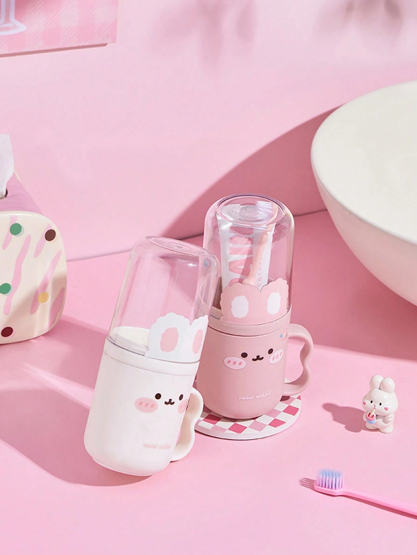 1 Set Cute Rabbit Design Travel Toothbrush Holder & Rinse Cup- Portable Plastic Toothpaste Cup, Bathroom Gargle Cup, Space-Saving Personal Hygiene Solution For Business Travel And Vacation