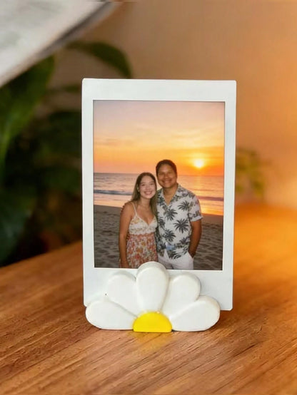 1 Set Floral Decorative Photo Frame, Desktop Photo Frame With Floral Design, Card Display Stand, Cute Desktop Decor, Suitable For Office And Bedroom, Perfect Gift For Home Decoration