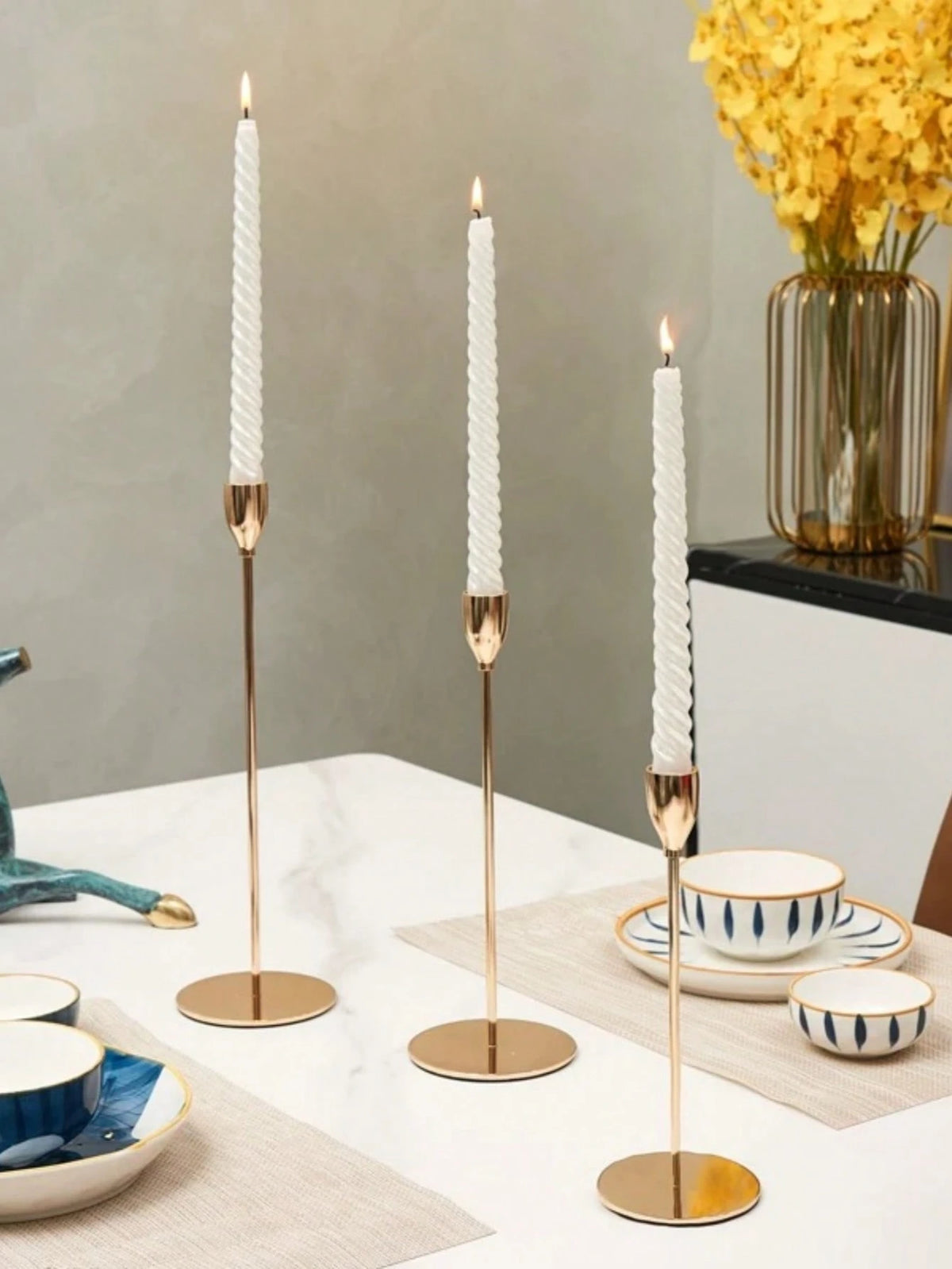 10-Inch 2.0*25cm White Taper Candle Set (4pcs), Real Dripless Taper Candles, 8-Hour Clean Burning Candle Sticks, Elegant Dinner Candles, Wedding Candles