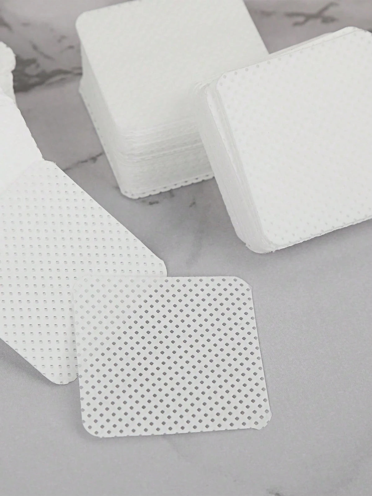 1000/600/300/100/50pcs Lint-Free Nail Cleansing Wipes, Nail Polish Remover Pads, Eyelash Extension Cleaning Wipes, Soft Non-Woven Acetone Nail Polish Remover Pads, Used For Nail Preparation And Gel Na