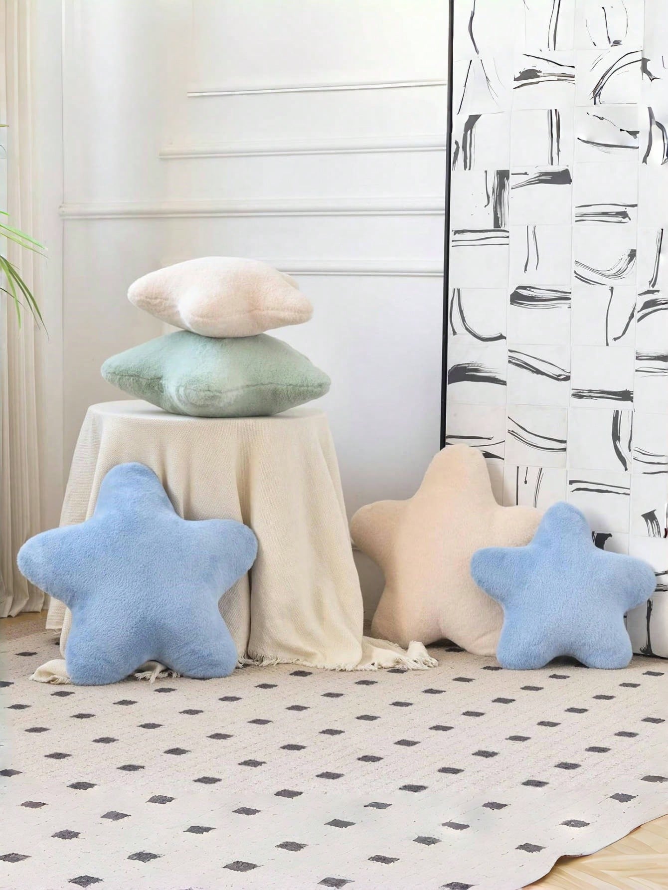 11.81"/15.74" Cute Star Shaped Throw Pillow, Soft Faux Fur Material, Christmas Decoration For Sofa, Bedroom, Living Room, Great Christmas Gift For Family And Friends