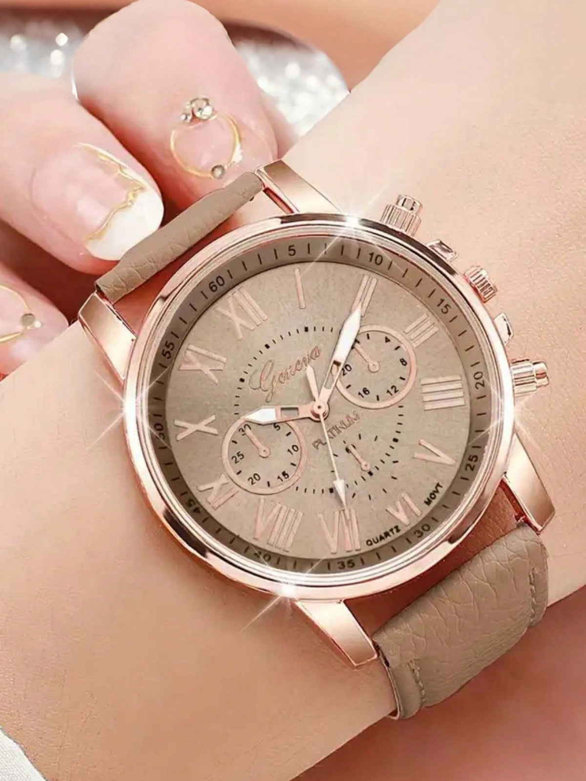 14pcs Women's Watch Set, PU Leather Material, Fashion Minimalist Three-Eye Roman Numeral Quartz Watch Set, Wristwatch, Party Wedding Gift, Beach Vacation Valentine's Day Gift