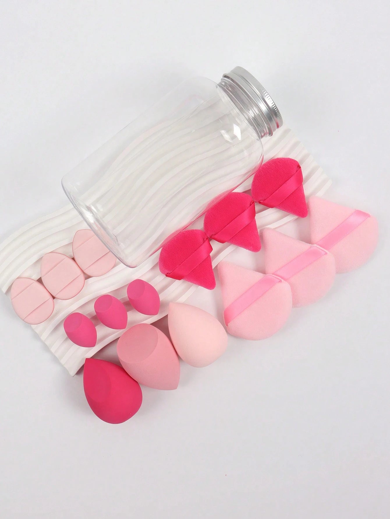 15pcs Makeup Sponge Set With Storage Container, Including 3pcs Makeup Sponge & 3pcs Mini Makeup Sponge & 3pcs Large Powder Puff & 3pcs Mini Powder Puff & 3pcs Mini Finger Cushion Puff, For Liquid, Cre