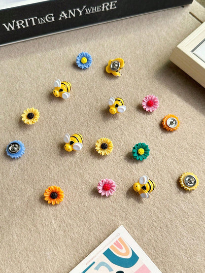 15pcs/Set Colorful Small Bee & Flower Shape Drawing Pins, Suitable For Cork Board, Photo Wall, Whiteboard, Notice Board Back To School,Back To School,School Supplies