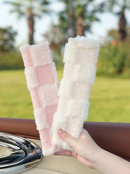 1pc/2pcs Plush Comfortable Car Seat Belt Shoulder Cover Auto Belt Protection Pads, Suitable For All Seasons, Women
