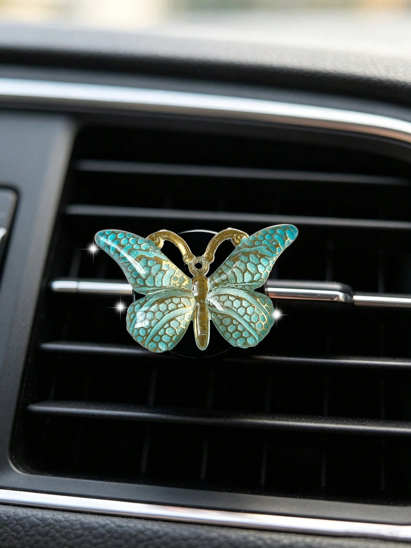 1pc/3pcs Colorful Gradient Butterfly Car Air Vent Clip, Car Air Vent Aromatherapy Clip Decoration Ornament
