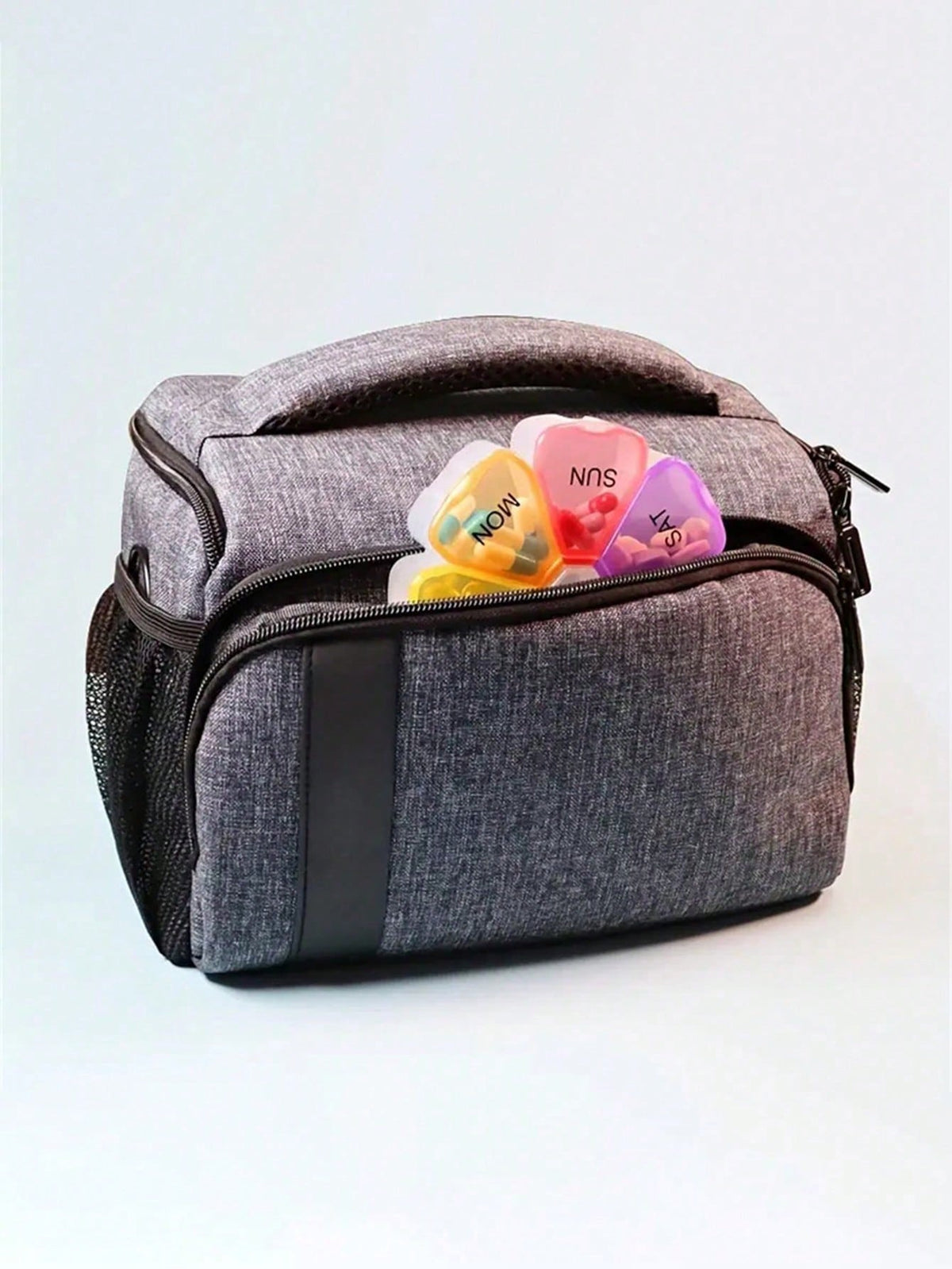 1pc 7-Day 7-Compartment Large Capacity PP Pill Box, Portable One-Time-A-Day Travel Pill/Vitamin/Fish Oil Organizer, Petal Shaped Transparent 7-Color Pill Case, Medicine Storage Box