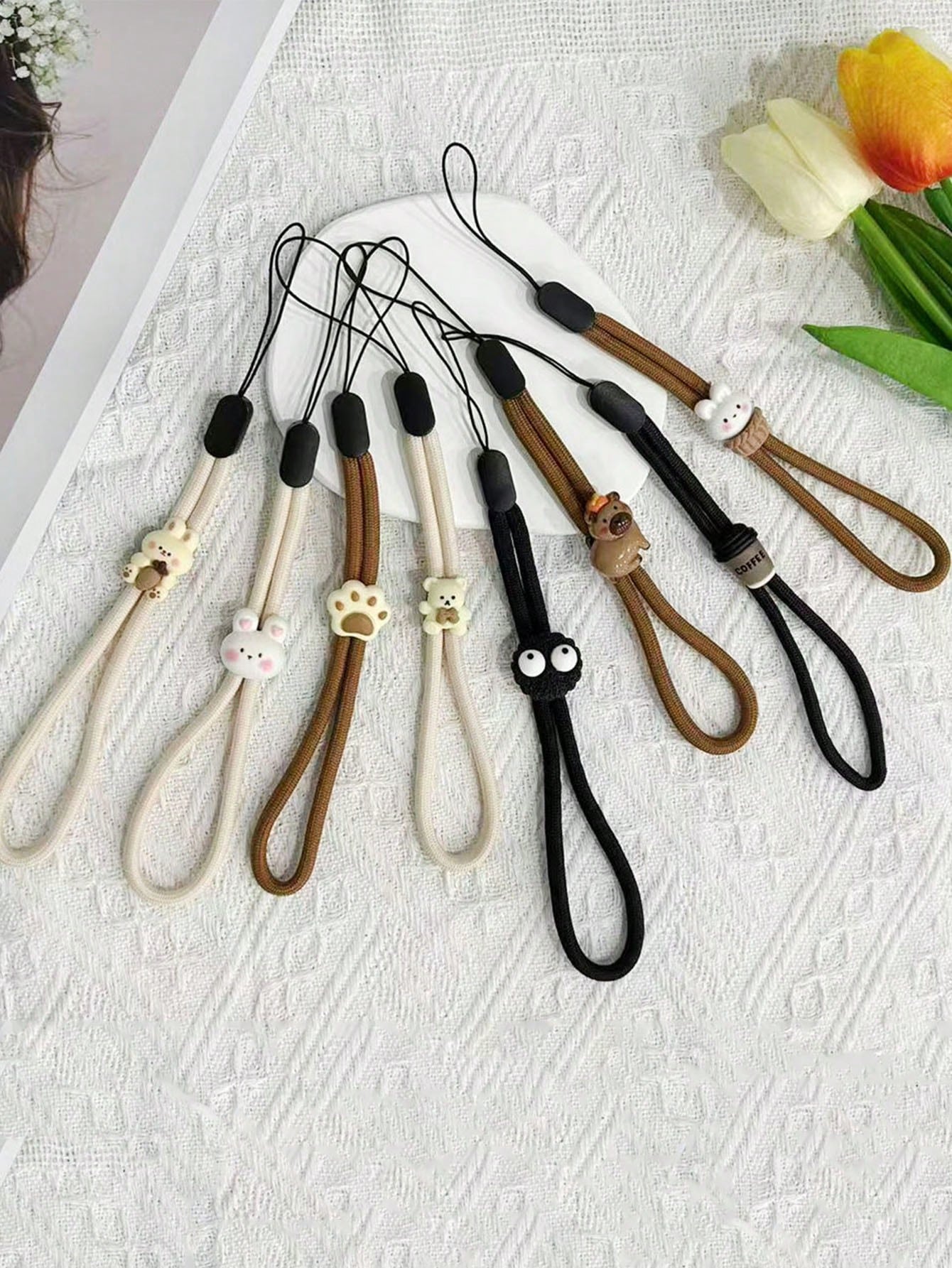 1pc Adjustable Lanyard Strap With Cute Cat Paw & Rabbit Charms, Suitable For Mobile Phone, Key, Earphone, Camera, Bag Decoration