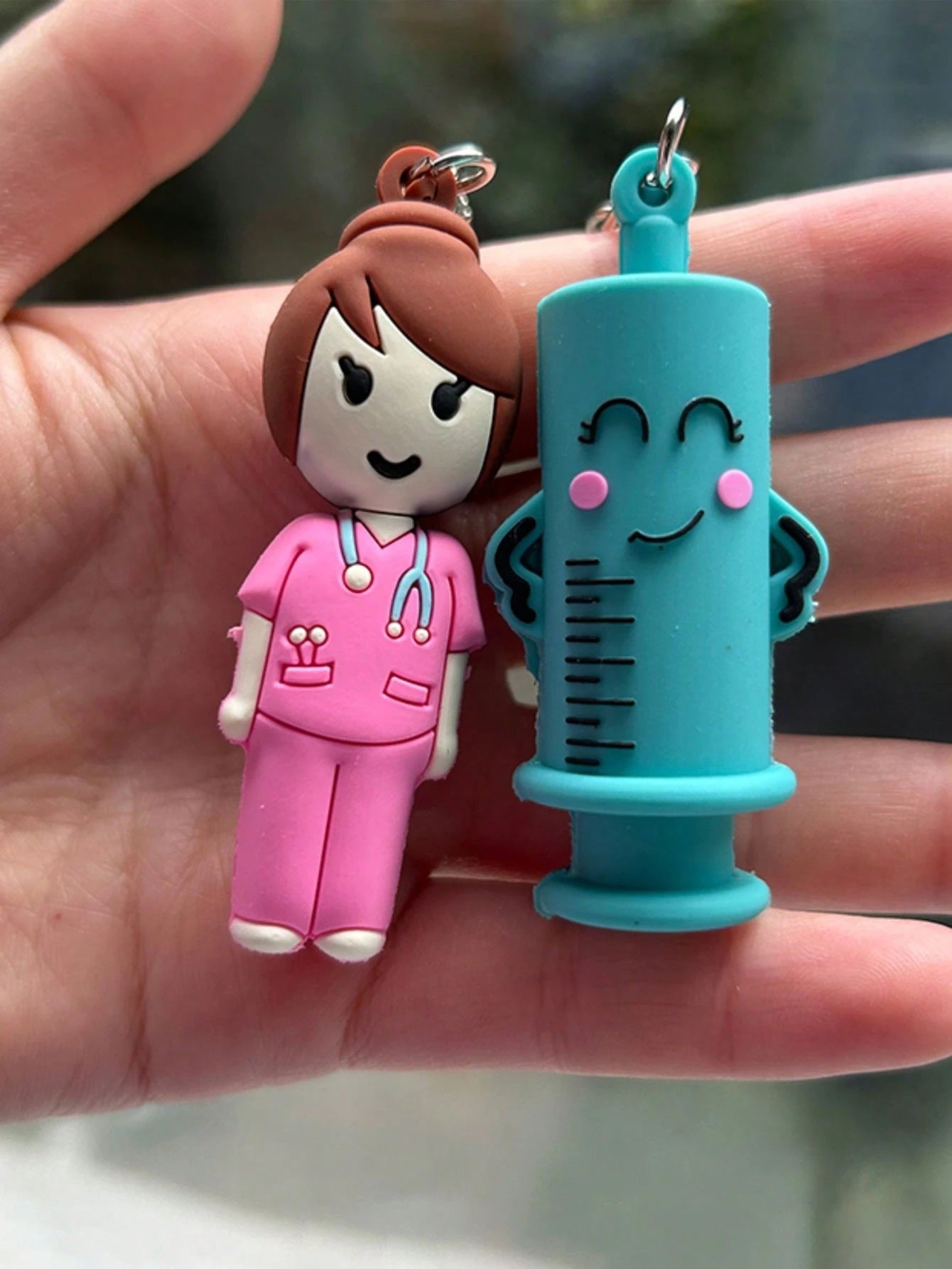 1pc Ampoule Opener Keychain, Syringe Shaped Cutter, Nurse/Doctor Ampoule Opening Assist Tool, Bottle Breaker- Can Be Used As A Keychain, Backpack Charm, Car Keychain, Bag Accessory Or Decoration. Sui
