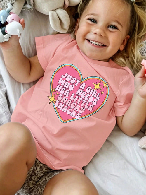 1pc Baby Girls' Retro Sweet T-Shirt, "Just A Girl Who Needs Her Little Snacky Snacks" Print, Short Sleeve, Soft And Comfortable Fabric, Tee
