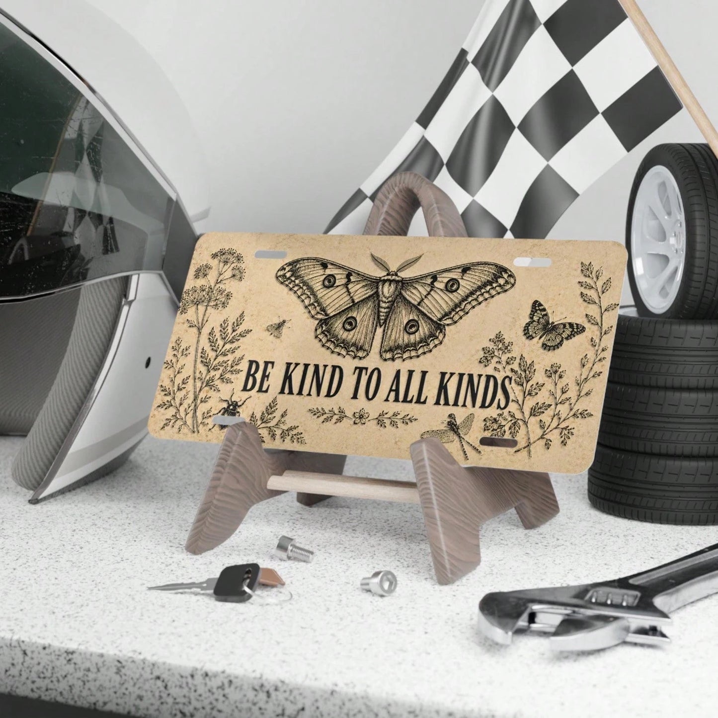 1Pc Be Kind To All Kinds Plate, Front License Plate, Insect Bug Lover Friends Kindness To All Creatures Aluminum License Plate Car Tag