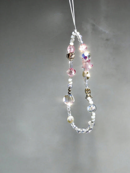 1pc Beaded Phone Chain, Acrylic Crystal Heart Fish Charm Phone Lanyard, Wrist Strap Phone Accessory, Anti‑Lost Handmade Bead Keychain, Ideal Gift For Girls Daily Decor