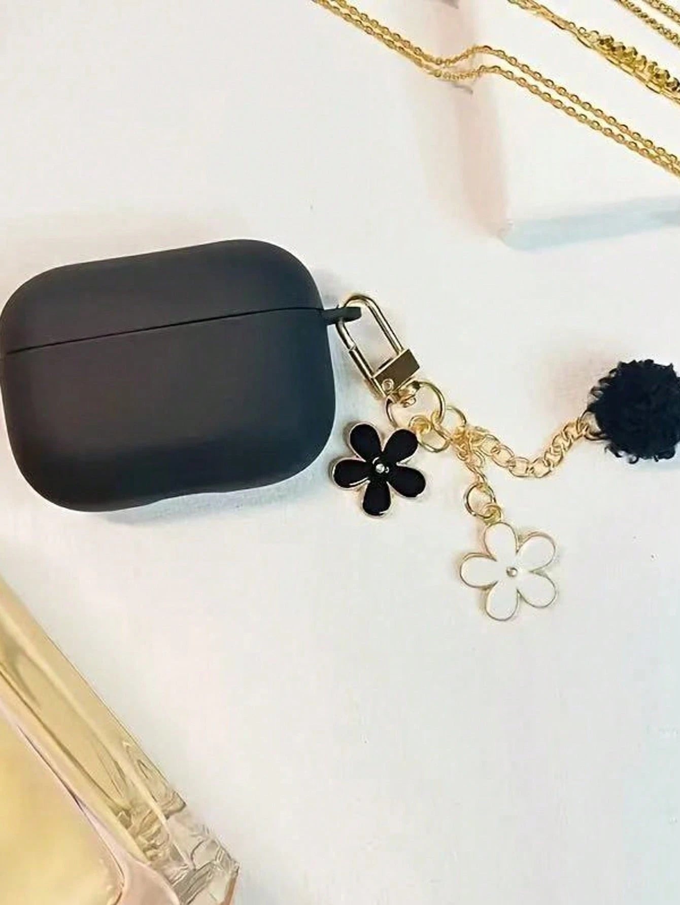 1pc Black And White Floral Chain Earphone Case Compatible With IPhone, For AirPods 1/2, For AirPods 3/Pro/Pro 2 Wireless TPU Earphone Protective Cover Compatible, Boyfriend/Girlfriend Gift, For AirPod