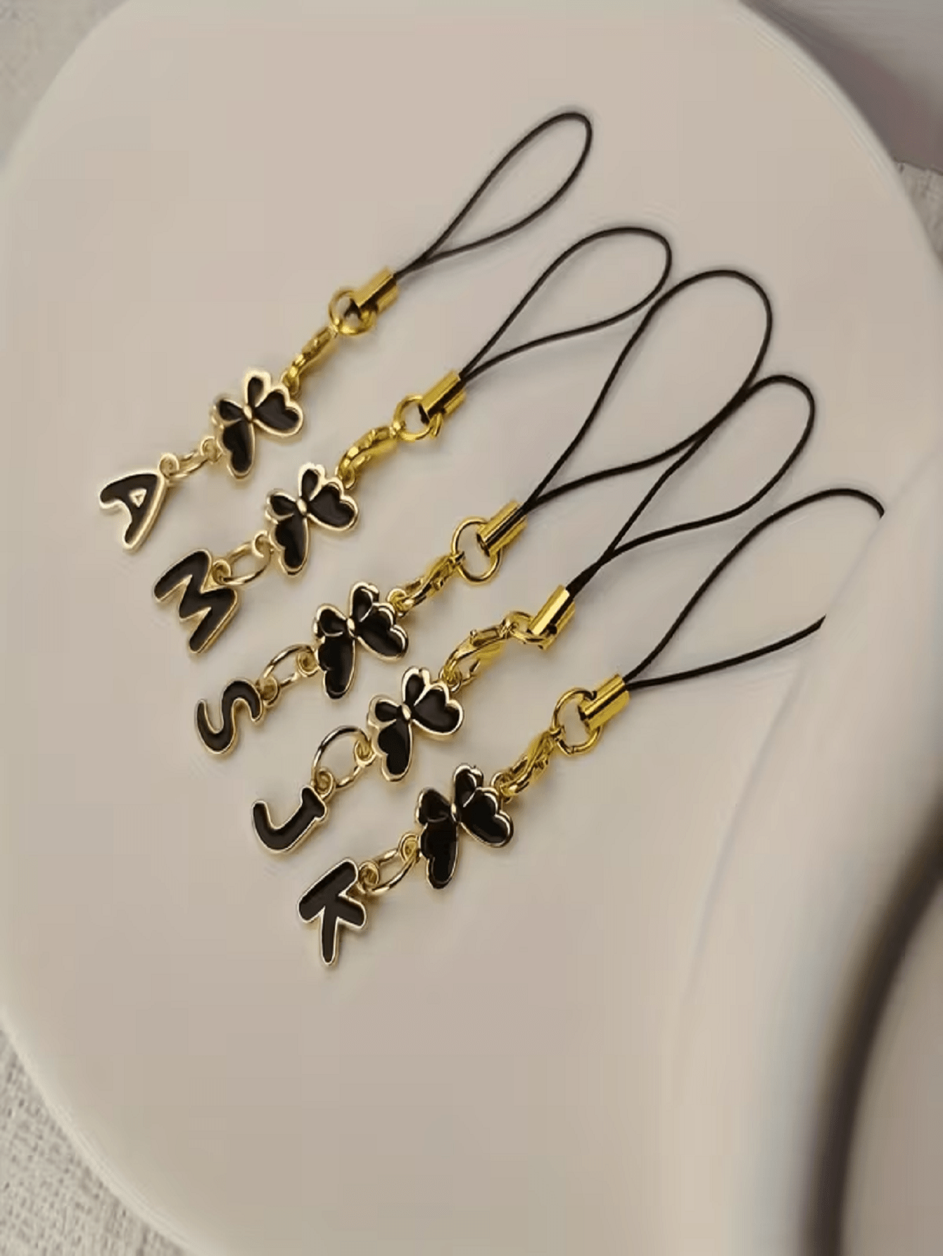 1pc Black Butterfly Letter Phone Charm, Decoration, Suitable For Holidays, Gift For Couple, Family, Romantic Gift, Phone Decor, Elegant Design, Fashion Accessory, Delicate Details, Commemorative Acces