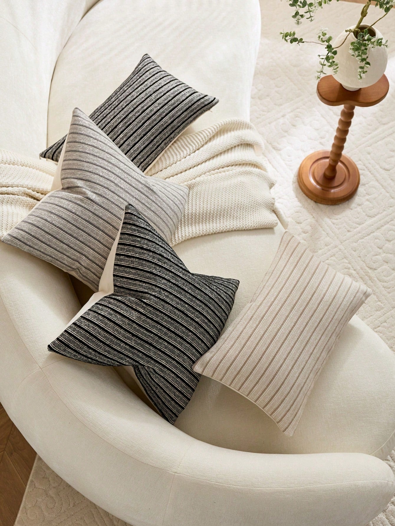 1pc Camel Diamond 3D Striped Throw Pillow Cover (Pillow Insert Not Included), Square Cushion Cover, Holiday Home Pillow Decor, Soft Comfortable Faux Linen Fabric, Modern Decor Sofa, Home Bedroom, Dorm