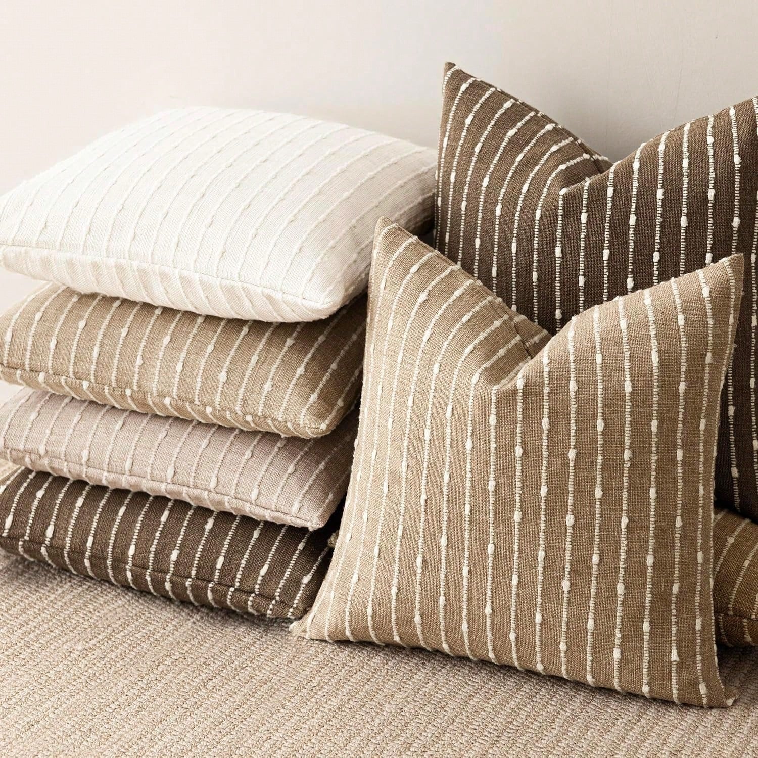 1pc Coffee Brown (Without Filling) Decorative Jacquard Plush Pillow Cover, Comfortable Modern Striped Texture Cushion Cover, Suitable For Sofa, Bedroom, Living Room, Exhibition Hall, Home Decor, All S