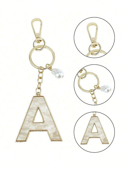 1pc Creative 26 English Letter Faux Pearl Shell Alloy Keychain, Personalized Key Chain Accessory, Backpack Hanging Decor, Car Pendant, Gift For Women & Girls, Wallet & Key Chain Holder, Letter Keychai
