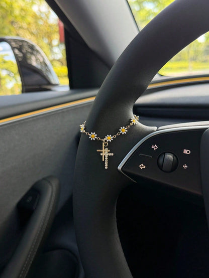 1pc Daisy Cross Car Steering Wheel Chain, Gold-Plated Crystal Rhinestone Pendant, Cute Flower Cross Steering Wheel Decoration, Shiny Car Interior Accessory, Suitable For Women And Girls, Religious Chr