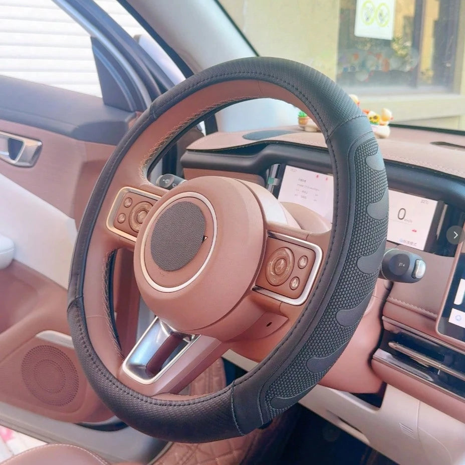 1pc Fashionable Leather Inner Ring Steering Wheel Cover, All-Season Universal Anti-Slip Car Interior Grip Cover