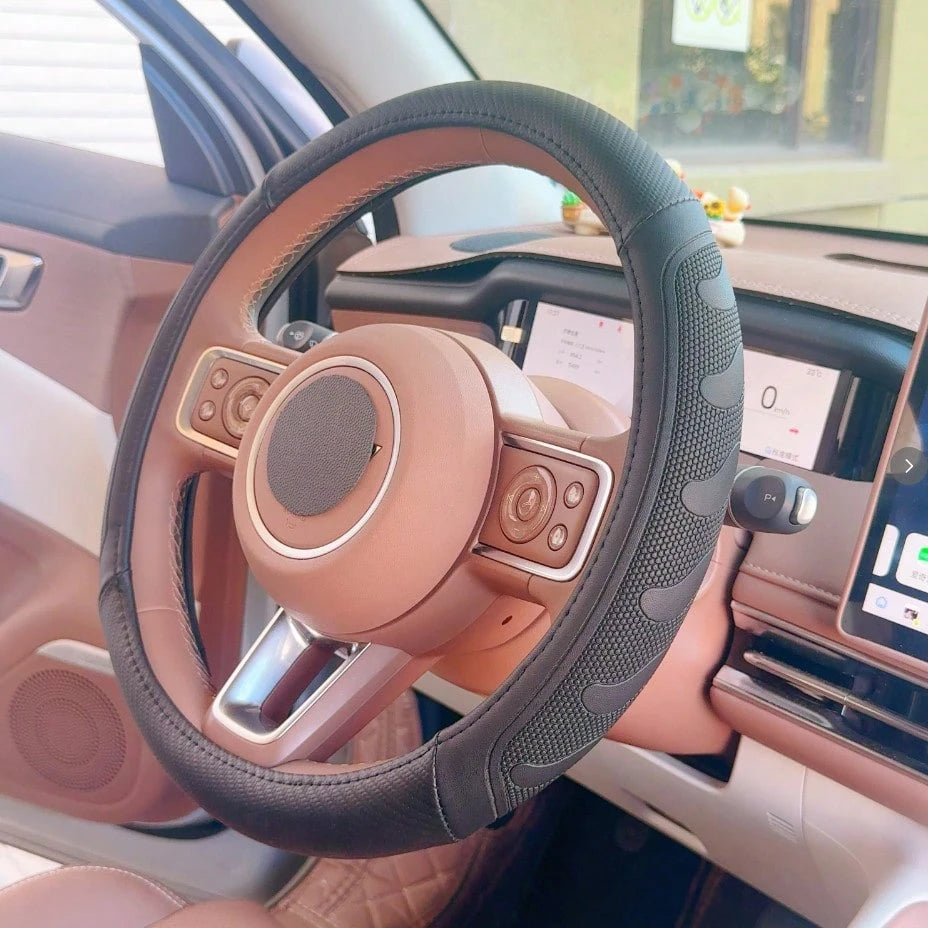 1pc Fashionable Leather Inner Ring Steering Wheel Cover, All-Season Universal Anti-Slip Car Interior Grip Cover