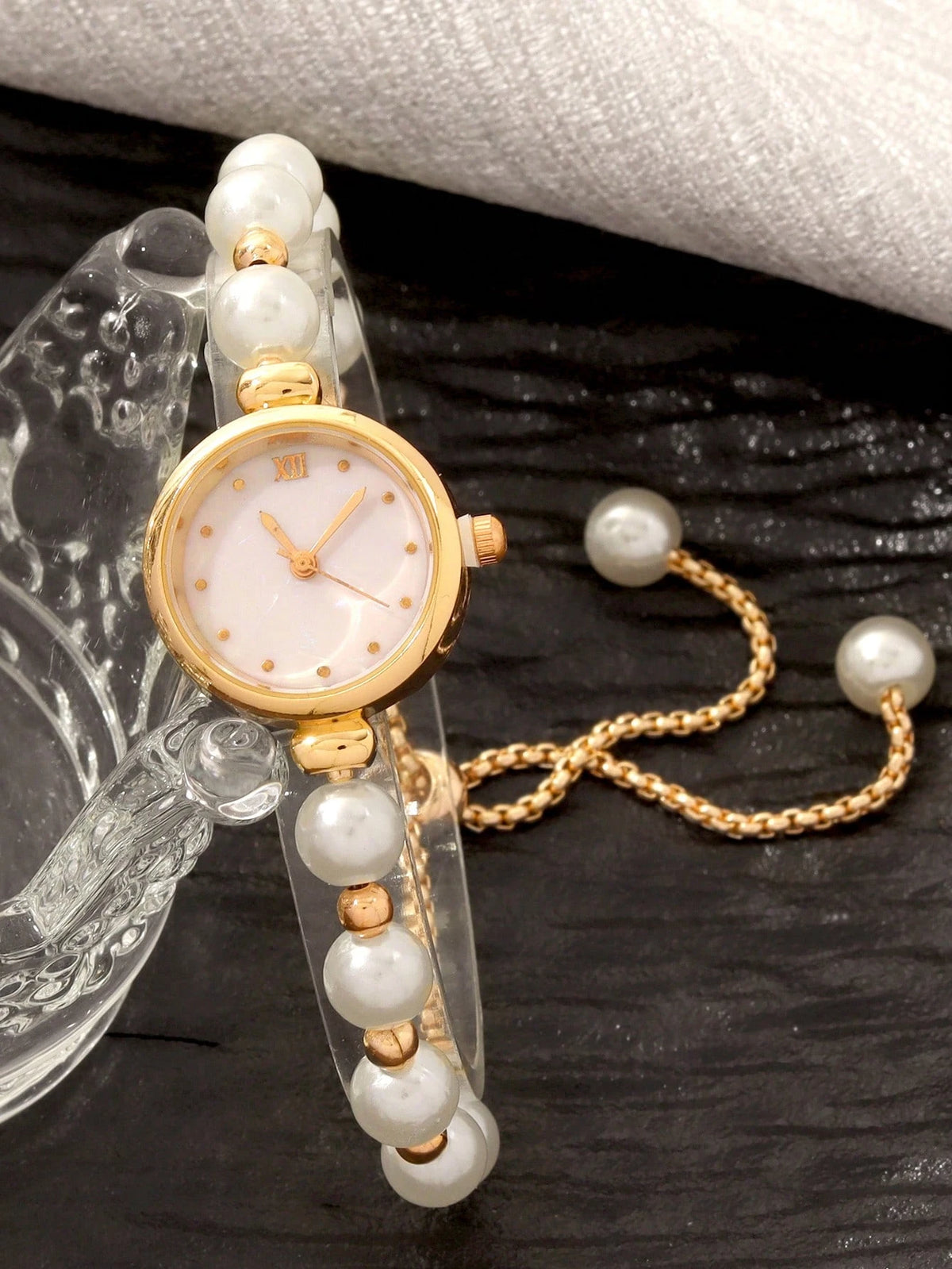 1pc Fashionable & Sweet Women's Watch, Versatile Round Dial, Pearl Chain Strap, Suitable For Holidays, Parties, Weddings, Back To School, Christmas, Thanksgiving, Halloween, Easter And Other Occasions