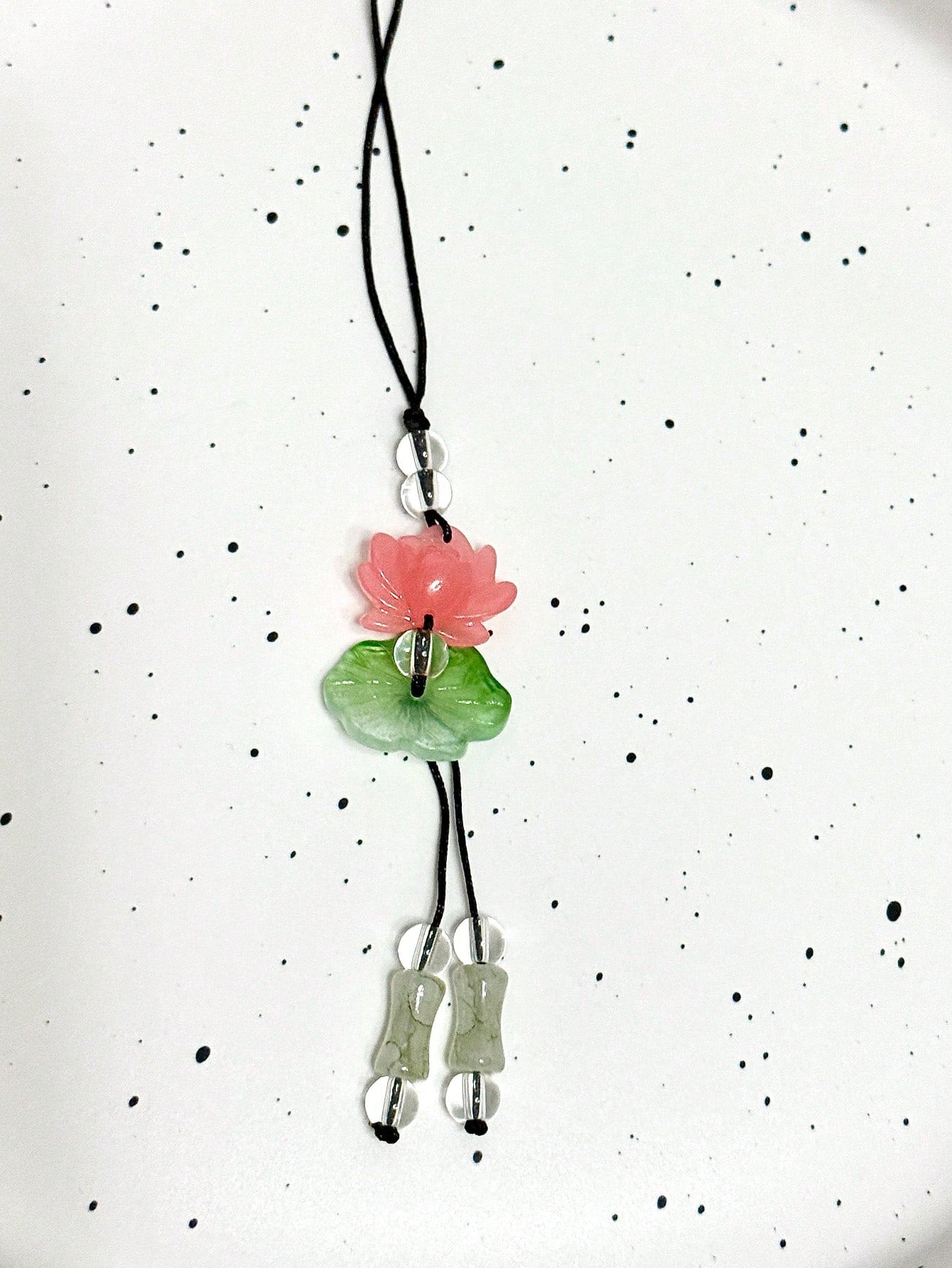 1pc Good Luck Lotus Flower Design Bamboo Pendant Phone Charm, Handmade Woven Lotus Flower Phone Strap, Suitable For Women Daily Use Compatible With Android And Most Smartphone,Gifts For Mother, Family