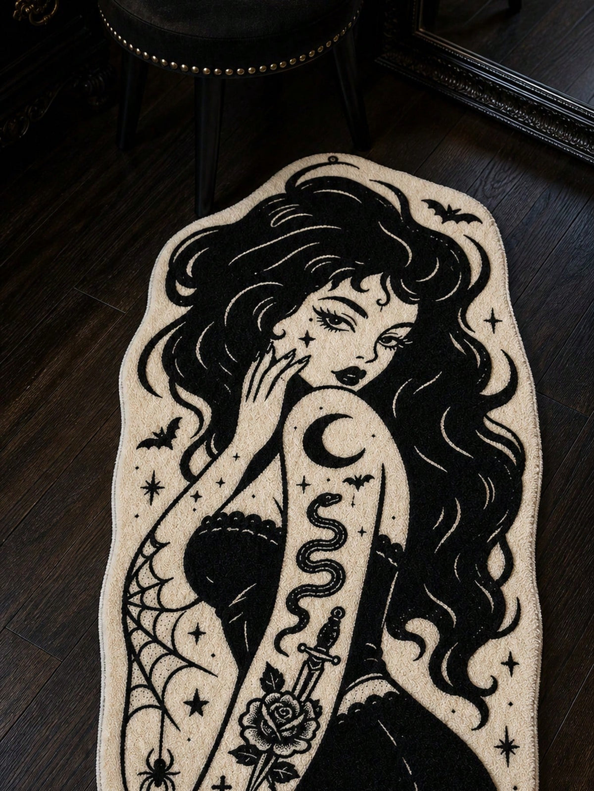 1pc Gothic Tattoo Girl Area Rug Black And White Witchy Pin Up Art Soft Plush Rug For Bedroom Living Room Dressing Room Vanity Dorm Grunge Punk Emo Dark Academia Aesthetic Whimsical Home Decor Cute Hal
