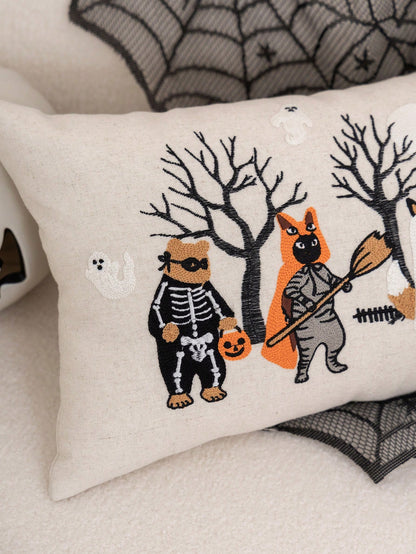 1pc Halloween Ghost Forest Animal Embroidered Pillowcase, Halloween Pumpkin Pillowcase, Suitable For Indoor Decoration, Ghost Festival Decoration, All-Season Pillowcase, Without Insert