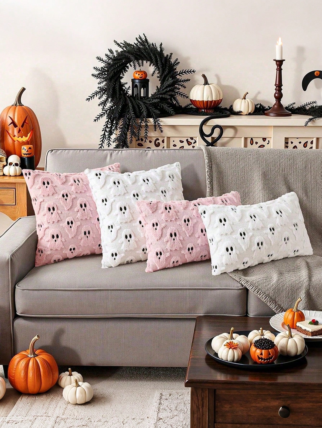 1pc Halloween Ghost Pillowcase, Room Decor, Halloween Decoration, Cute 3D Ghost Decorative Cushion Cover, Autumn Decor, Living Room Cushion Cover, Suitable For Sofa, Bedroom, Home Decor, Perfect For D
