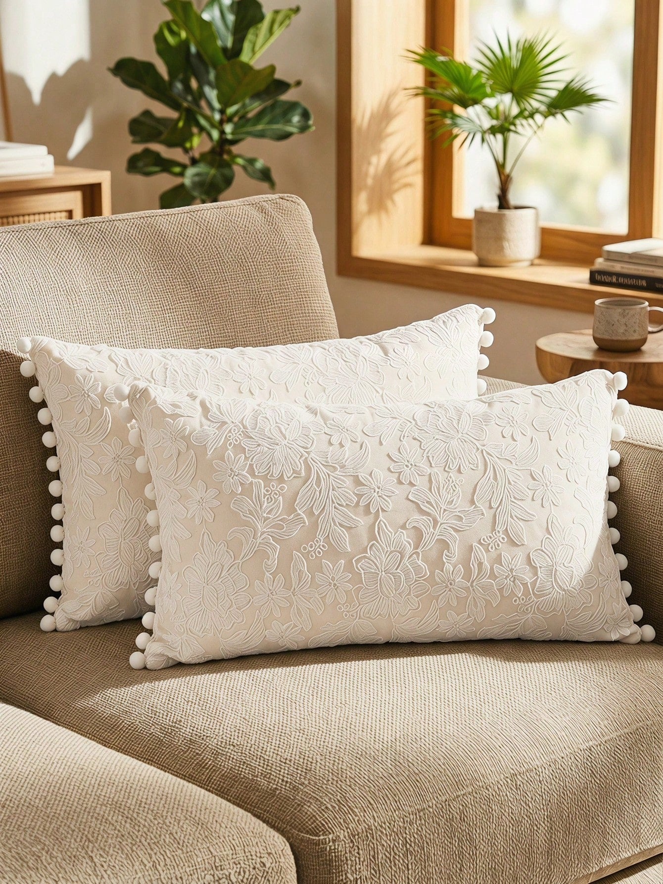 1pc Lace Embroidered Faux Fur Decorative Throw Pillow Cover, Lumbar Pillow Case For Bedroom, Living Room, Sofa, Home Decor