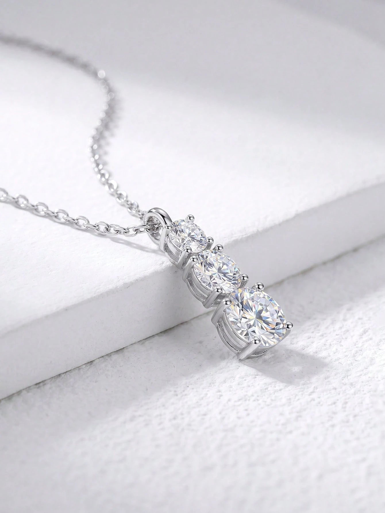 1pc Luxury 3-Diamond Necklace, Moissanite Diamond Pendant Necklace, 925 Sterling Silver Wedding/Engagement Necklace, Luxury Jewelry Gift For Girls/Women, Anniversary Present