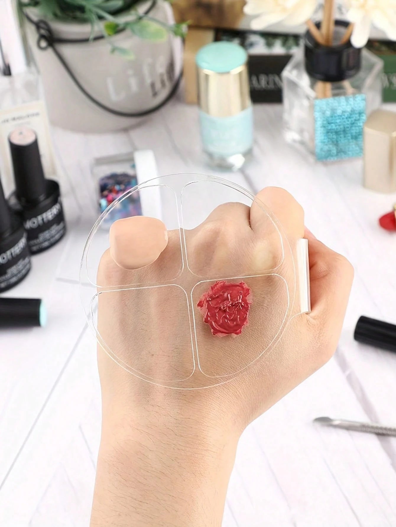 1pc Makeup Hand Palette Nail Art Palette 4 Grids