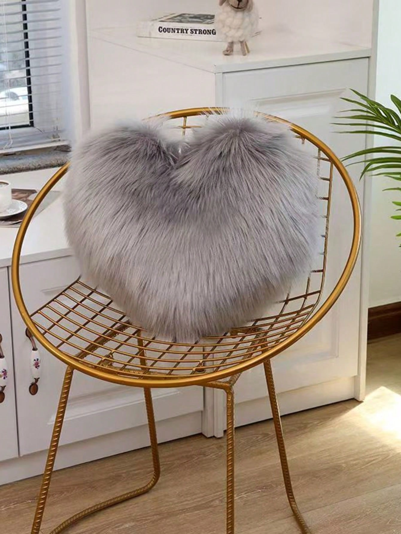 1pc Mini Heart Shaped Plush Pillow, Bedroom Decor, Sofa, Car Lumbar Cushion, Filled Inner