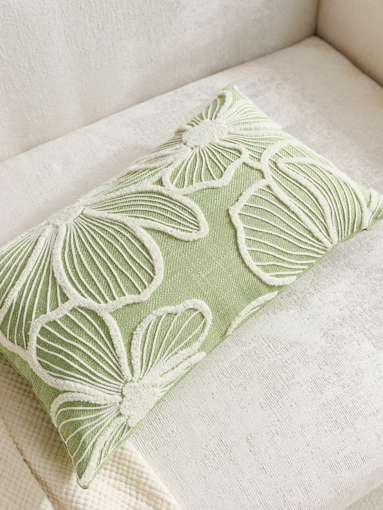 1pc Modern Minimalist Green Floral Embroidered Throw Pillow Cover, Spring/Summer Floral Cushion Cover, Suitable For Indoor Decor, All Season Pillow Sham, Pillow Insert Not Included