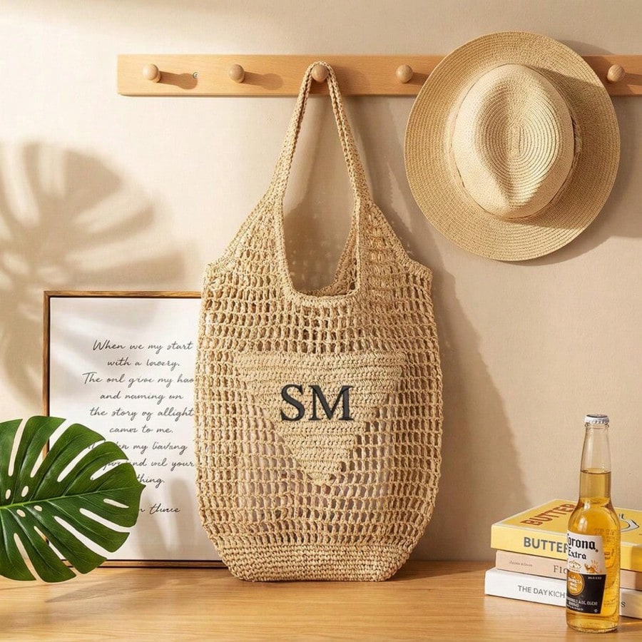 1pc Personalized Beach Bag, Embroidered Letter Pattern Straw Tote Bag, Suitable For Party Favors, Bachelorette Gifts, Bridesmaid Gifts, Fashionable Straw Bag, Mother's Day Gift